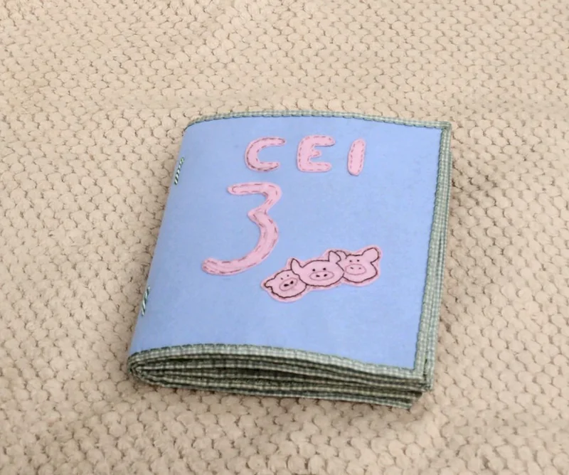Cei trei purcelusi - Carte senzoriala