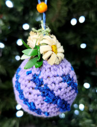 Glob albastru-violet